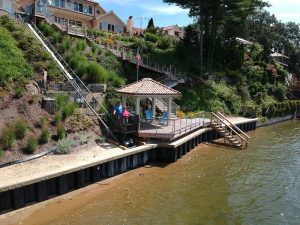 New York Hillside Lift